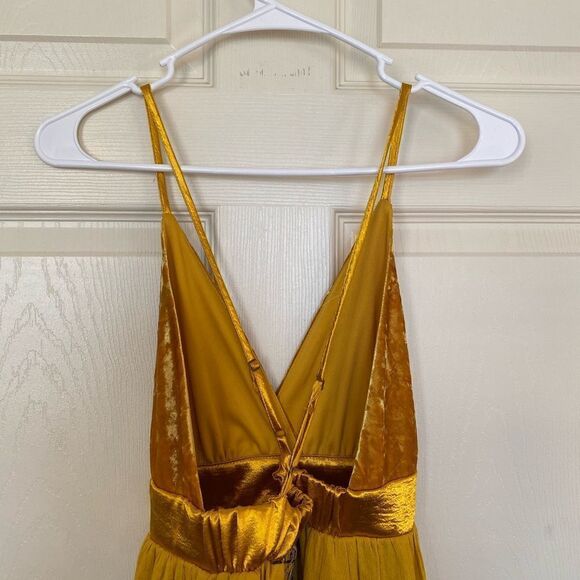 Velvet Halter Plunging Neckline Crisscross Open Back Halter Floral Maxi … - Picture 6 of 8